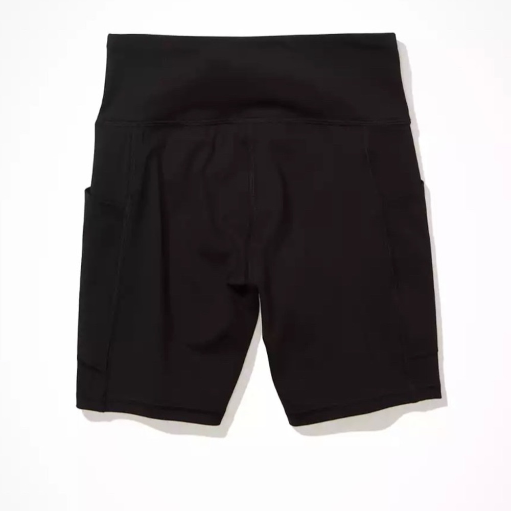 American Eagle The Everything Pocket Bike Short XL with side pockets